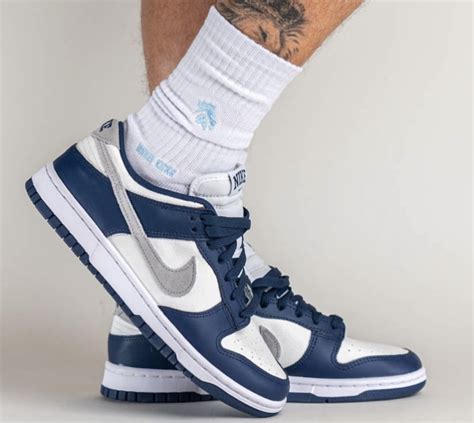 Nike midnight navy low